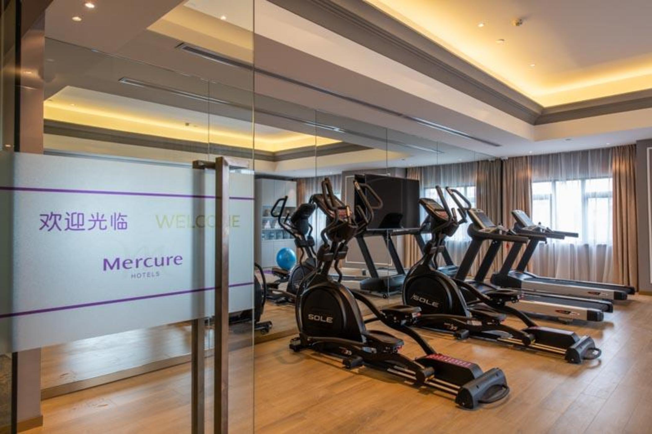 Mercure Shanghai Jiuting Buitenkant foto