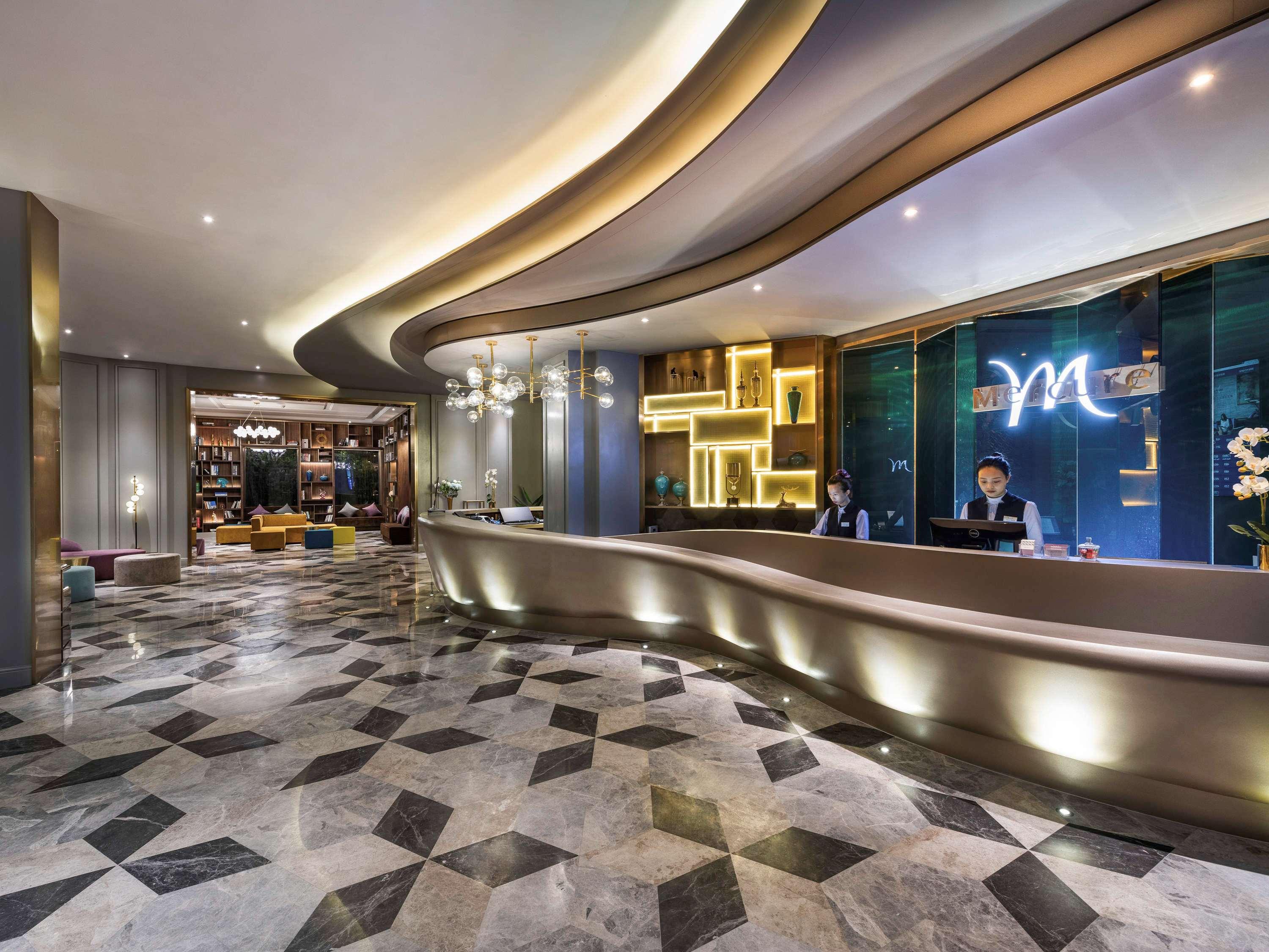 Mercure Shanghai Jiuting Buitenkant foto