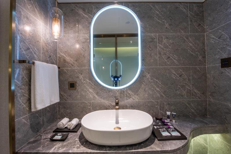 Mercure Shanghai Jiuting Buitenkant foto